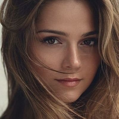 ZiaMurphy's profile picture. Ordinary 💛🤎🧡
NFT Collector ||
Crypto Enthusiast