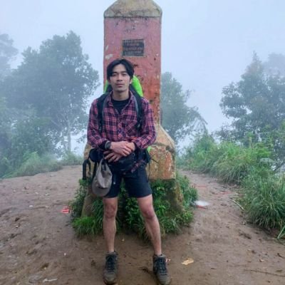 vaxz_driks's profile picture. Unleashing calculated lightning in a world of noise. Minimal words, maximum impact. Nordic blood, global mind. 🗡️🌪️

#CrunchieOG