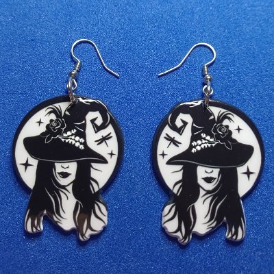 Seller of #gothic, #horror and #wiccan #jewelry. Wholesale prices on great quality earrings.