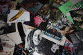 Rock-n-blog est un blog de musique, essentiellement orienté vers le rock et qui propose des chroniques d'albums détaillées.
