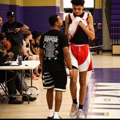 Coach_Tre_205's profile picture. Coach Tre @HawksElite 
I just want to be what God wants me to be 🙏🏽💯