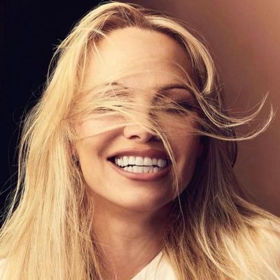 pamelaanderson Profile Picture