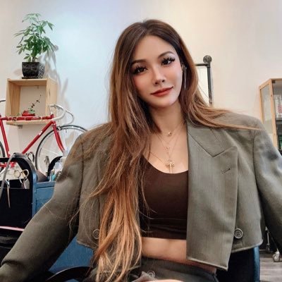CEO/Jewelry designer👩🏼💼/Philanthropist/Optimistic person🍀/Dog lovers🐕/Diving & Art lovers.🤿🏄🏻♀️🏅 All views and comments are my own.