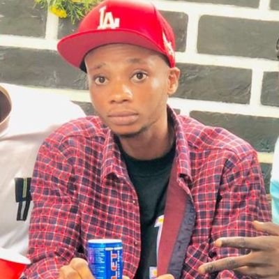 DavidJo32893434's profile picture. 