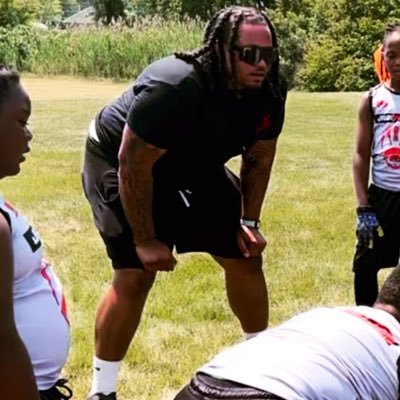 CHEYNEY DL#2014#302STAYREAL#🏈🏆💯💯LOVE CHASIN🏈💰 #PROJECTSR302 #ELITEATHLETES #COME READY TO WORK💪🏾💪🏾💪🏾 https://t.co/aQGb34Fevv🔋🔋🔋🔋