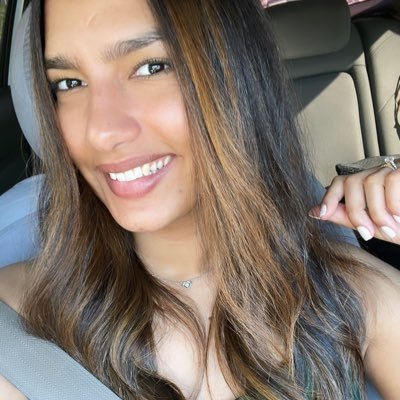 LauraDlgd1's profile picture. ❥ You should know you’re beautiful just the way you are ❥