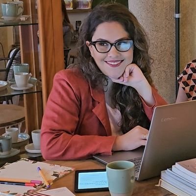 Sou do Mundo, Sou Minas Gerais 🔺️
Faço café e conteúdo ✨️
👩💻De Minas Comunicação