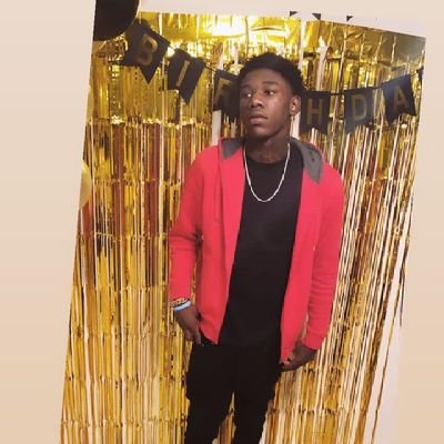 ig: popout.shotzz 

a wise man eyes are In his head
