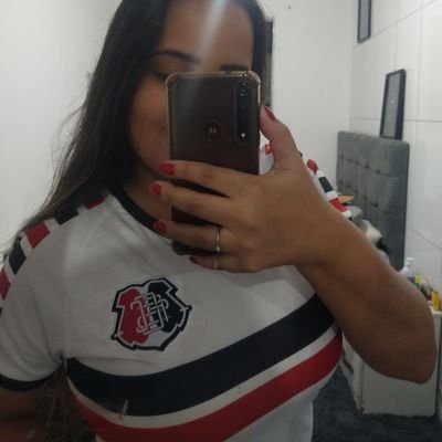 27 ♎  • A. H. ♡.  • Nail Designer 💅🏼.                                            

Santa Cruz Futebol Clube. ❤️‍🔥