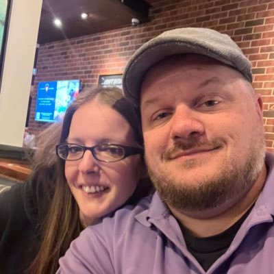 thriftwithjones's profile picture. Helping Clothing Resellers Fix Their Struggling Business To Fit Their Lifestyle Goals. #reseller #thrifting #ebay