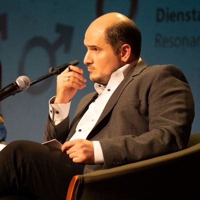https://t.co/PvcuMYggSR - Ehrenamt: THW, Alhambra Gesellschaft e.V.; https://t.co/wRDnMeWCpC