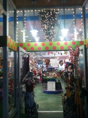 dotsicles's profile picture. 