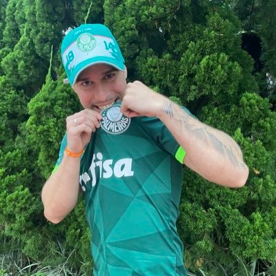 Deus, família, amigos, palmeiras, futebol, aventura, adrenalina, verão, festa, sincero e feliz! Quer saber mais? Segue aí 🤙🏽 💍 @_bahmedeiros