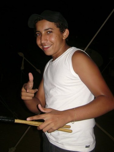 sou do rio grande do norte sou baterissta da renovação carismatica católica e vivo da música e da minha familia renovação não vivo sem ela....