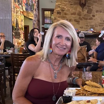 lisathomp262's profile picture. Just a God fearing American loving woman from Texas