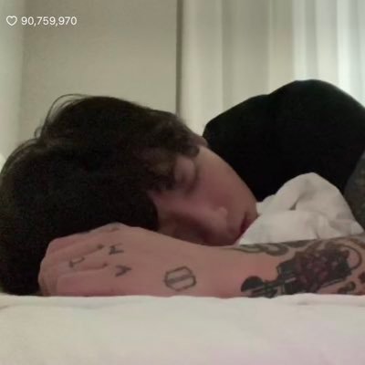 kira_2_kr's profile picture. JAM'S 🍏⭐︎マンネ最推しのオルペン⭐︎同担◎30↑🐰ゴリパラキッズ♡ AAA♡Nissy♡ アニメ好き♡ 無言フォロー・いいね大変失礼します！勧誘系出会い系フォローお断り即ブロします