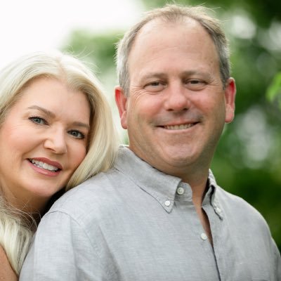 Dad of 4 great kids, hubby to awesome wife, long suffering Cowboy fan, Sooner fan, business owner, loves positive leadership