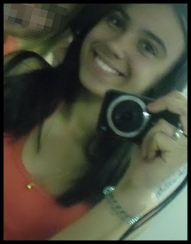 Complicada e Perfeitinha ! Não Me Julgue Por Não Ser Igua ' 
 CORINTHIANS ♥ TE AMO JESUS ♥
http://t.co/gdO1Y5Kn6S