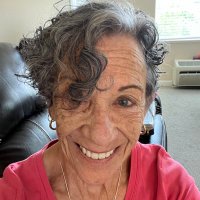 Lisa D (@ladtat13) 's Twitter Profile