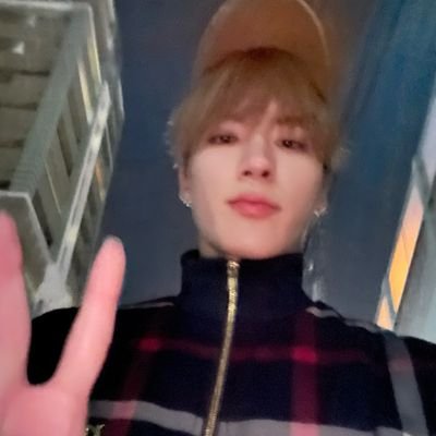 disddangerous's profile picture. And if I show you my dark side.
Will you still hold me tonight?