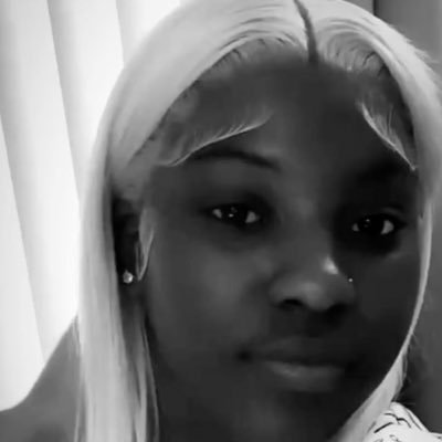 IG - @ohgoddessniya💕 Psalms 46:5 🦋| 👩🏾⚕️🩺Creating a life that’s worth living.