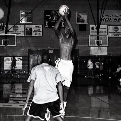 fullb0tz's profile picture. 