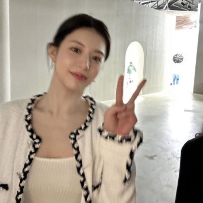 Web3 Marketer #BTC#ETH#AIGC#Chatgpt#Mid-journey
Integrity, innovation, collaboration, responsibility
https://t.co/SDzPU483v5 let's connect!