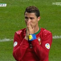 َ (@ivvcr7) 's Twitter Profile