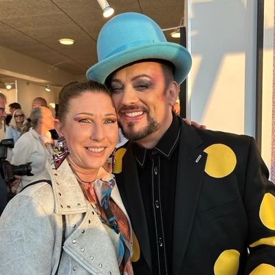 Followed by 🄱🄾🅈 🄶🄴🄾🅁🄶🄴❤
Love Boy George and Culture Club right from the beginning. 
Ｂｒｅａｓｔｃａｎｃｅｒ
Ｓｕｒｖｉｖｏｒ
🍀🍀🍀
belive in yourself - never give up❤