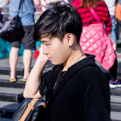 CareyMixdesign's profile picture. 《無法定義的人類》