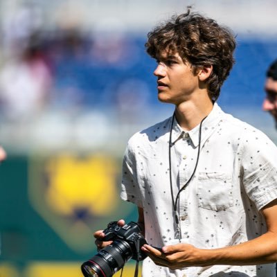 Omaha, NE • High School Photographer Class of 2024 • Creative Intern @gocreighton • @Unl_CoJMC 2028 •  Head student photographer at Creighton Prep