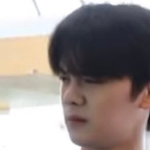 hhhhkkkkyjgv's profile picture. cubin cuchin