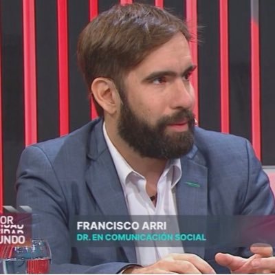 Periodista. Locutor/Profesor Universitario USAL/UAI/UCES. Educación, comunicación y tecnologías. Gestor.Todo lo dicho corre por mi cuenta. RT no es adhesión.