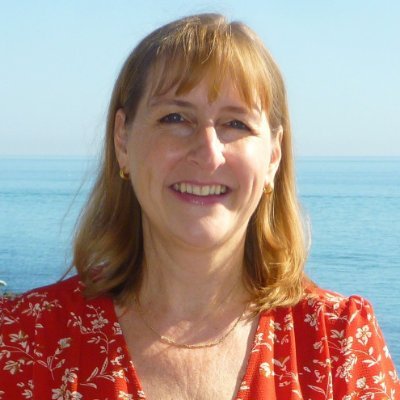 I show new writers how to get started, whether they want to work for paying clients or to create their own blogs.
Freebie: https://t.co/LYX3Z3JGiO