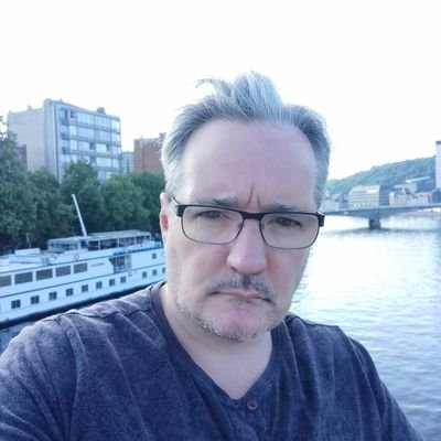 letleilaxu's profile picture. 