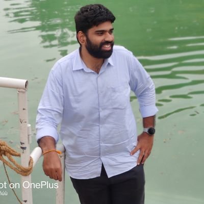 dinuu95's profile picture. Banker 🏦