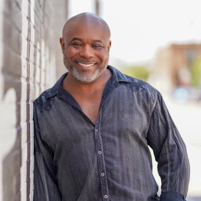 Coach Idrise, a certified trainer with 25+ years of experience, specializes in women's fitness.