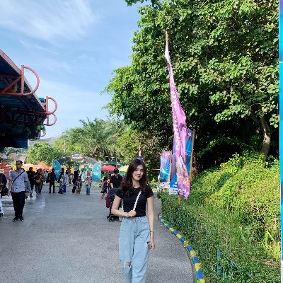 anggunvrnca's profile picture. 