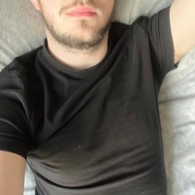 🍆 & 🕳️ 18+ NSFW 🏳️‍🌈 He/Him🇮🇪 Posting for my entertainment and yours! If I turn you on, feel free to drop a tip https://t.co/Y1CHg1PtND