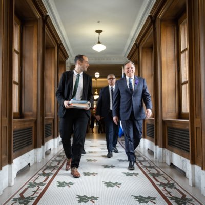 Attaché de presse @francoislegault | Bachelier en droit @universitelaval | Maîtrise science po. @UMontreal | Journalisme @UQAM | Ex-journaliste | Ambitieux ⚜️