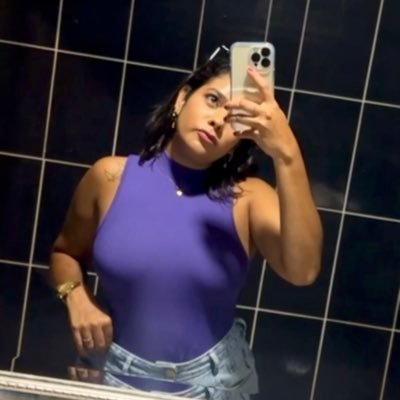 Ela é Firme, Decidida, Justa, Doce, Livre , Linda, Ansiosa e Surtada ~ 🌻♉️