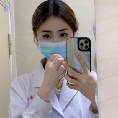 ZoeJoe96543859's profile picture. 一枚95后小护士、热爱工作、热爱生活，来推只是为了寻找合适的玩伴，还有自己内心的不为人知的秘密