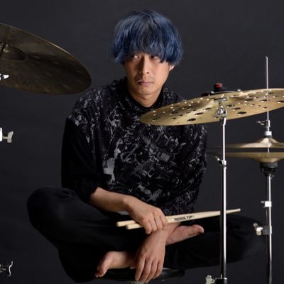 Takafumi Kakizaki - Drummer Percussionist Composer “Creative Jazz Trio” “CJT Japonisme” “Percussion Ensemble CROWS” “現代音楽TRIO「あれれ」” fippamusic代表 岩手県出身 川崎市在住