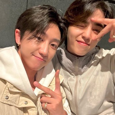 mihono0223's profile picture. CARAT💎トゥメ🐰シズニ💚ARMY💜40↑ ハオペン🐸ドヨンペン🐰ジャニペン🐈‍⬛ユンギよりのSOPEペン💜 K-pop大好きです❤️仲良くして下さい💕