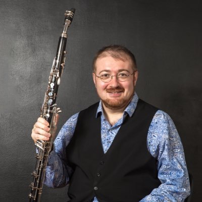 Klezmer / Classical / Improv clarinet/ sax/ flute/ piano Conductor/ MD, ethnomusicologist, composer, music and Yiddish educator, @Litvakus @FiddlerNYC