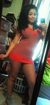 im a bisexual 20 year old looking for guys and trannys :) hmu if you DTF!