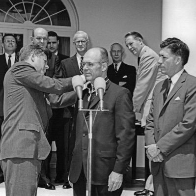 GITMOTV0's profile picture. EVERYTHING IS POSTED  UNEXPOSED TRUTH ⚠️