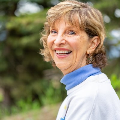 Lynne Curry