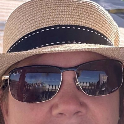 likakilo's profile picture. lika_kilo@hotmail.com