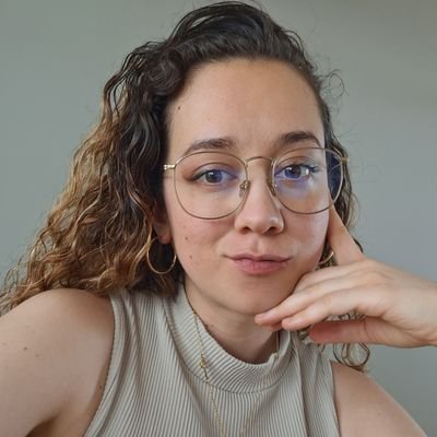 ENFJ ♀️
Illustrator | Graphic & Editorial Designer | Visdev Aspirant | IG: @kamzeia_